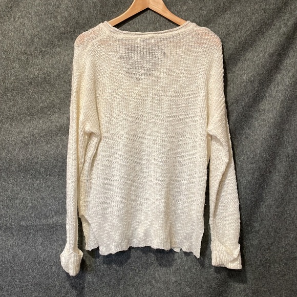 Off white lightweight v-neck sweater, women size large - Picture 2 of 7